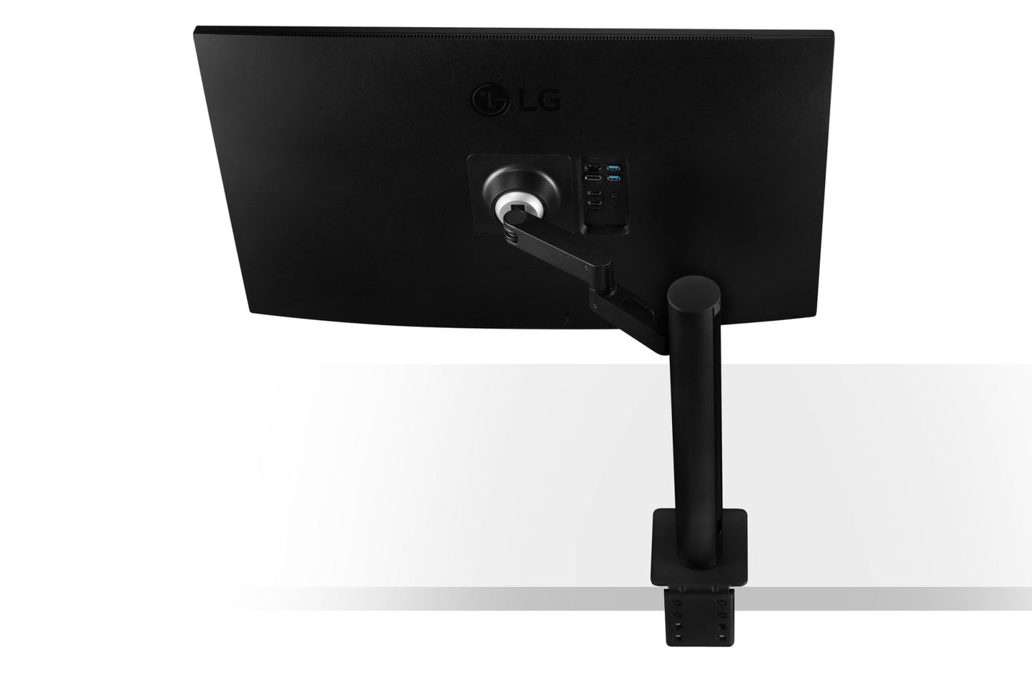 LG 32UN880K computer monitor
