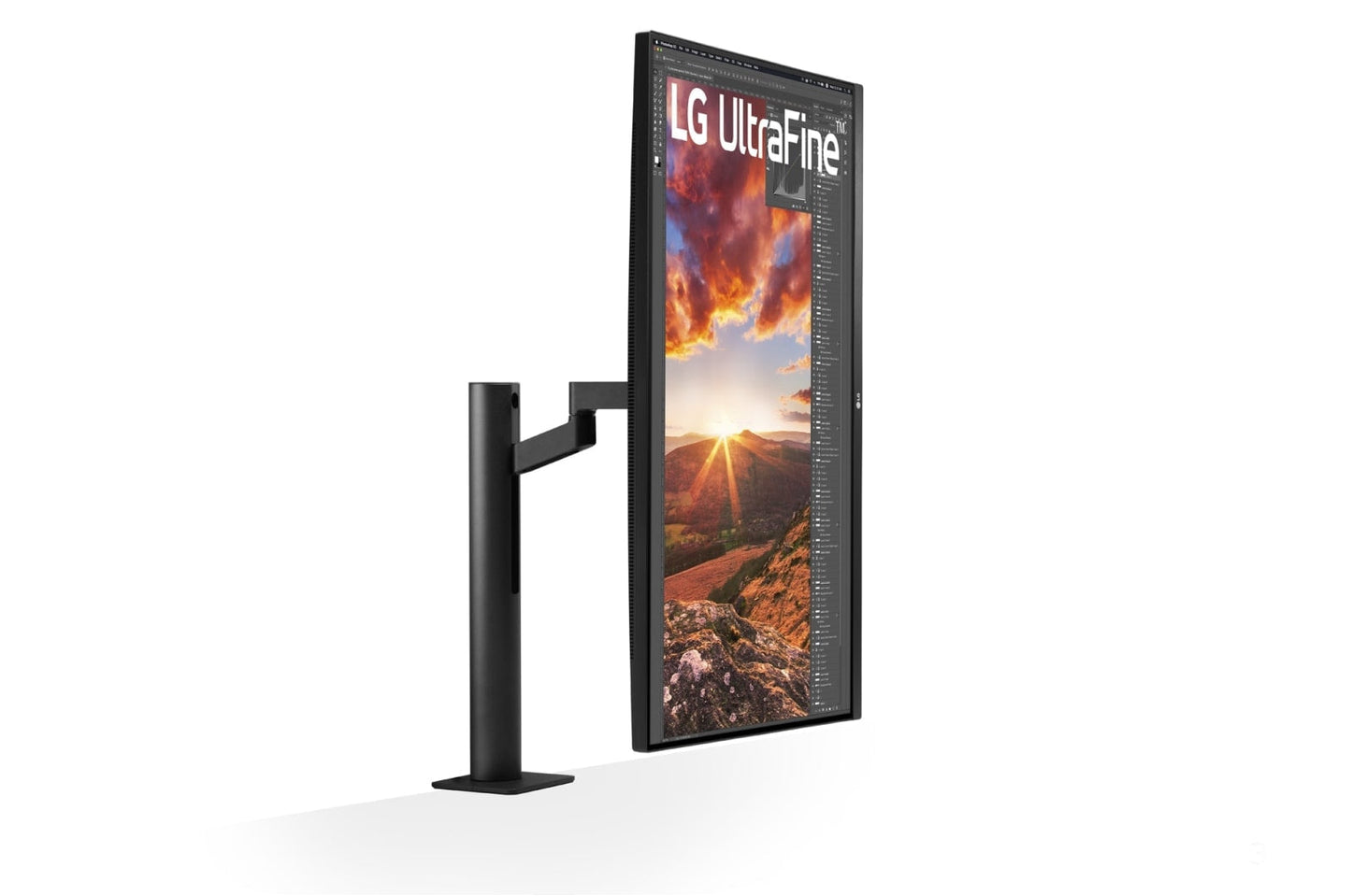 LG 32UN880K computer monitor
