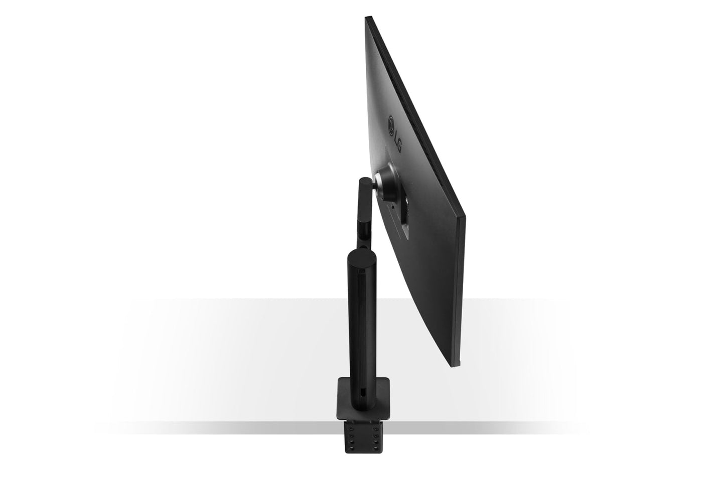 LG 32UN880K computer monitor