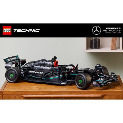 LEGO Mercedes-AMG F1 W14 E Performance