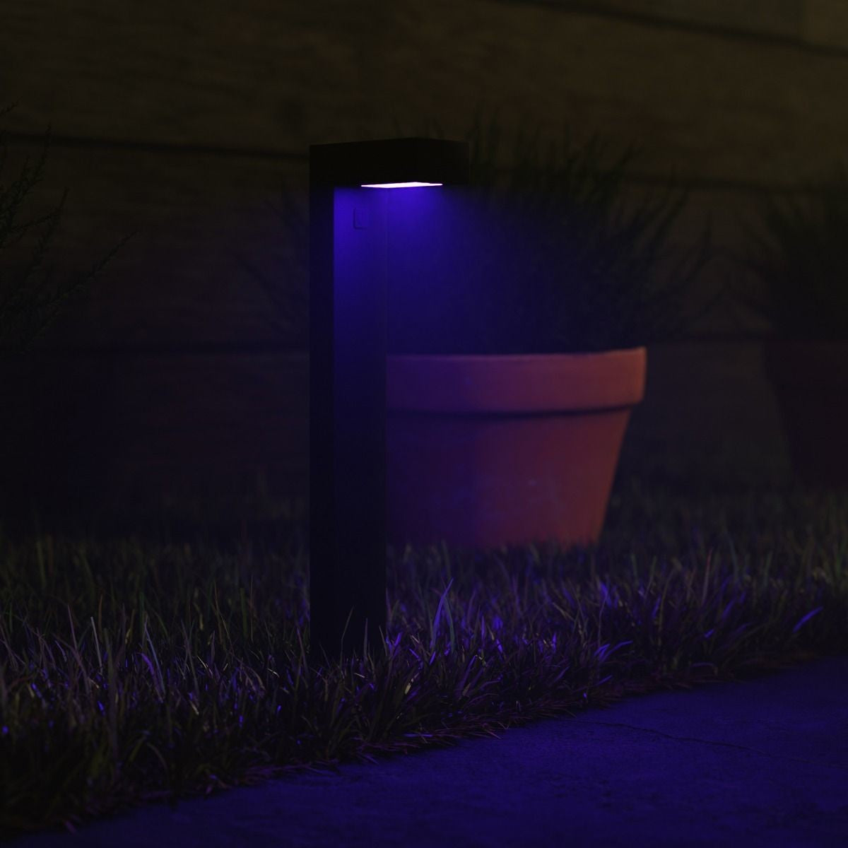  Outdoor floor lighting